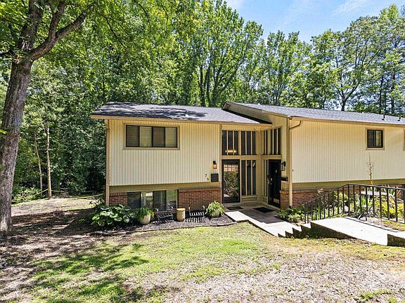 2nd image of 76 Briarview Cir
