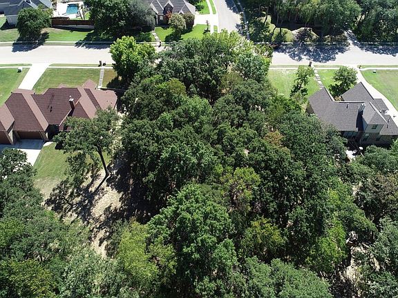 2nd image of 2101 Clear Creek Dr