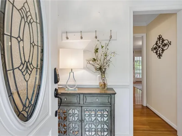 3327 New Castle Dr, Williamsburg, VA 23185