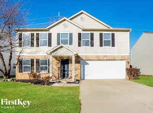 9936 Boysenberry Dr, Fishers, IN 46038