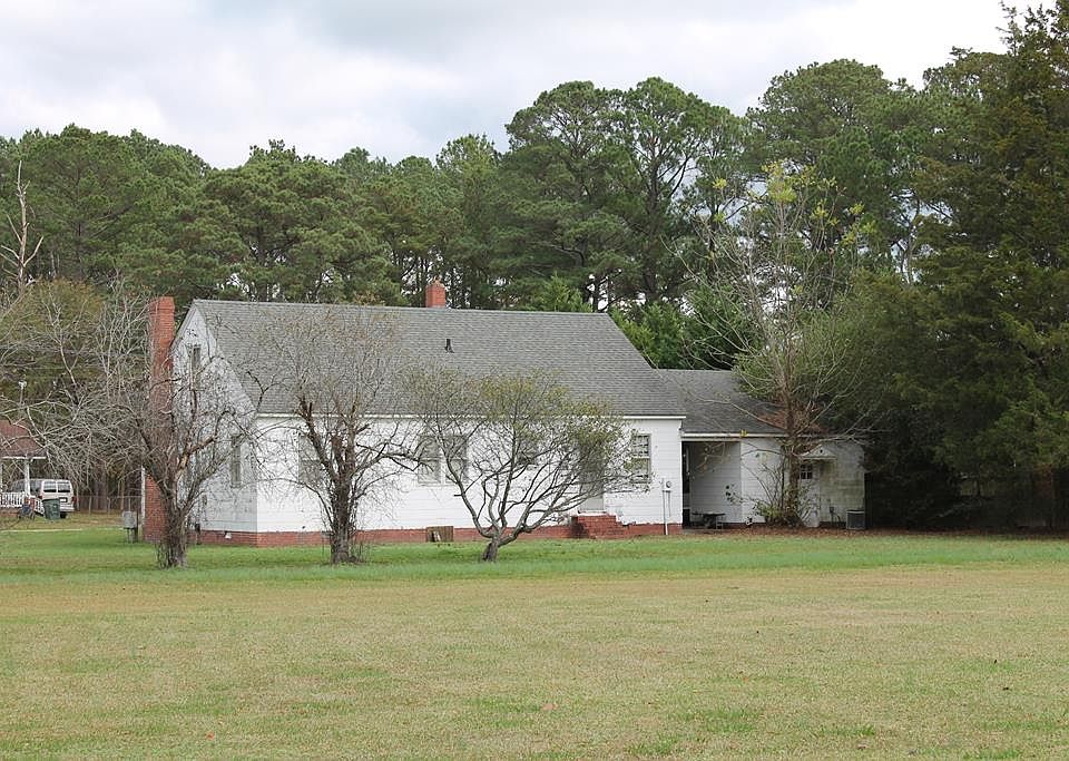 301 W Main St, Powellsville, NC 27967 Zillow