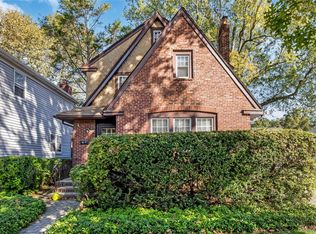 81 Marshall Avenue, Floral Park, NY 11001
