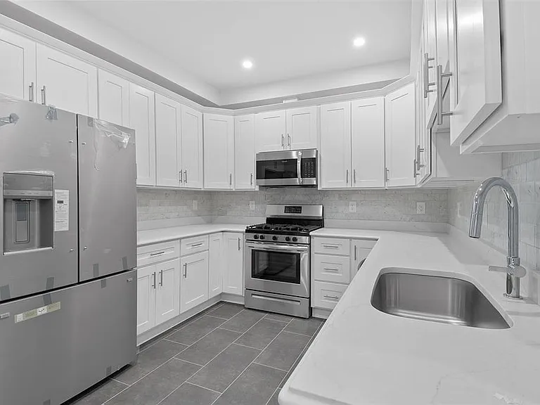 311 W Side Ave #304 — Photo 9