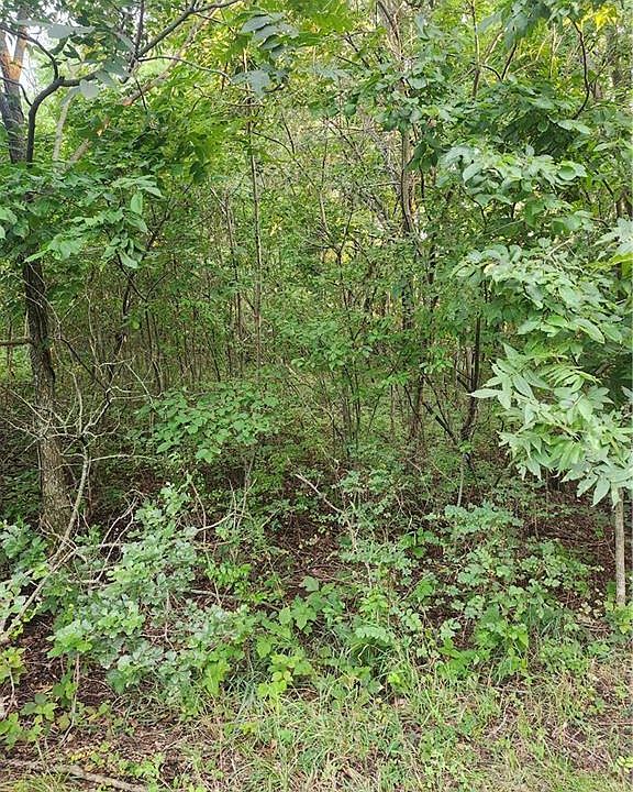 1st image of 38 Foxwood Dr
