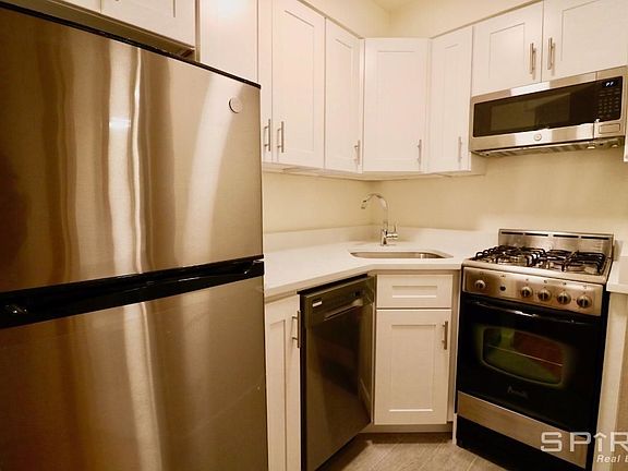 3rd image of 308 W 73rd St APT 2A