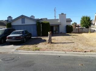 14292 Pinewood Dr, Hesperia, CA 92344