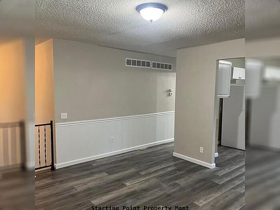 5th image of 2445 Lindsay Ln