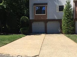 3401 Springbrook Dr, Edison, NJ 08820