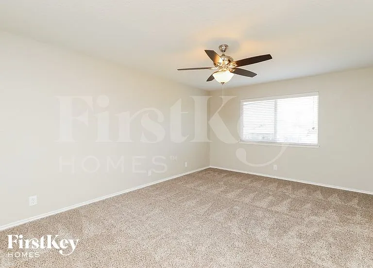 9803 Wolff Run — Photo 7