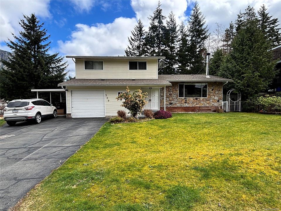 1st image of 529 Cedar Cres