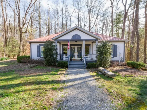 167 S Carolina Ave, Sewanee, TN 37375