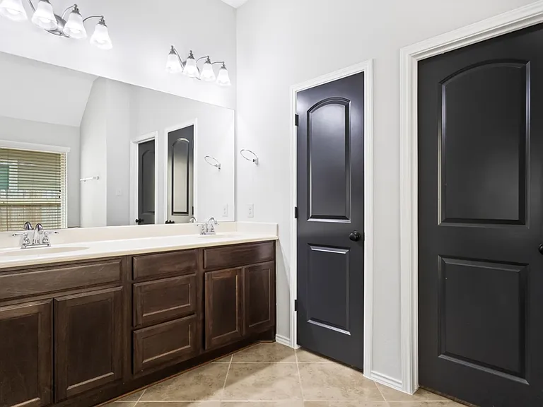 2185 Range Rd — Photo 6