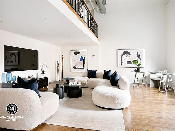 2nd image of 160 Bleecker St APT 1KE