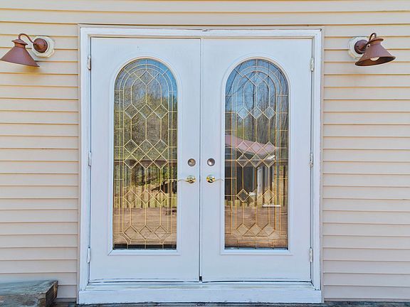 4th image of 5525 Bond Rd
