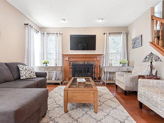 4th image of 8585 Copperview Dr