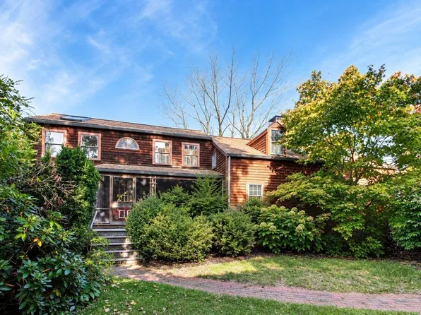 108 Auburn St, Cambridge, MA 02139