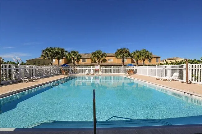 13111 Kings Crossing Dr — Photo 3