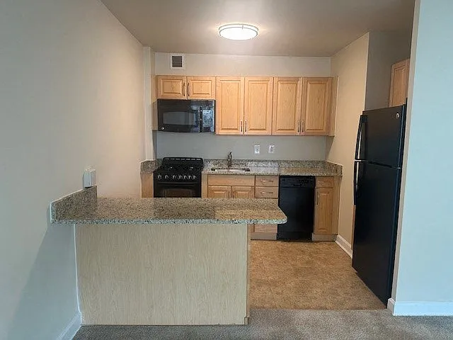2400 Pennsylvania Avenue Apartments — Photo 69