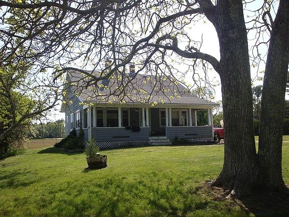 2nd image of 219 Rocky Meadow St