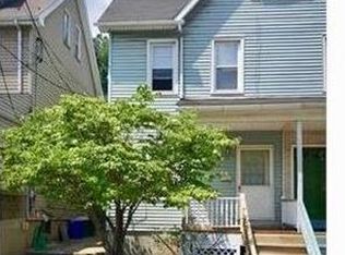1067 Bushkill Dr, Easton, PA 18042
