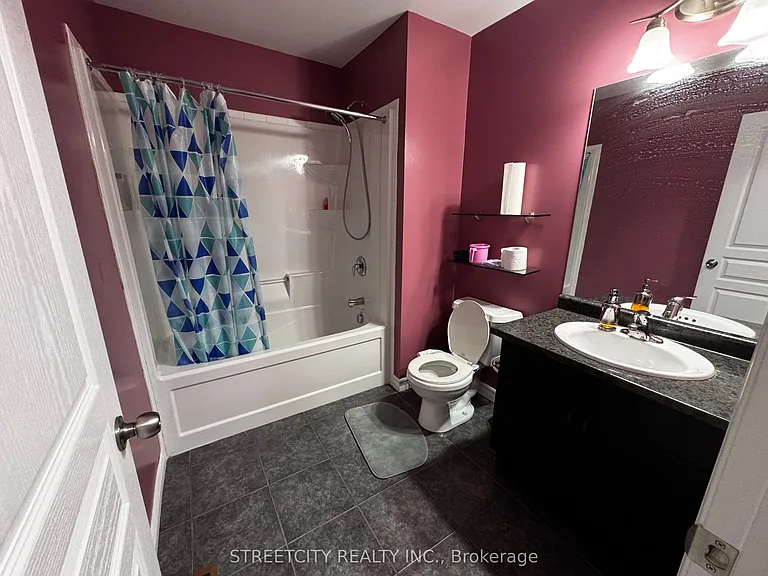 464 Commissioners Rd W #24 — Photo 13