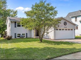 1725 Lawe St, Kaukauna, WI 54130