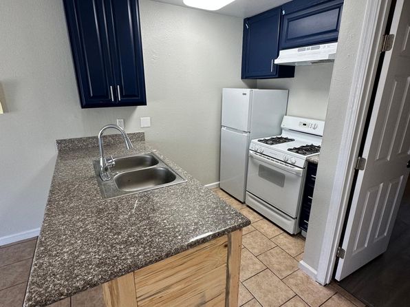 129 W Poplar St #6