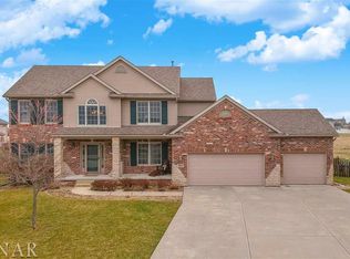 2204 Revere Rd, Bloomington, IL 61704