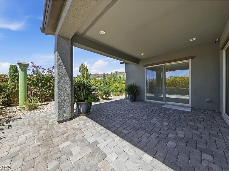 80 Strada Caruso — Photo 35