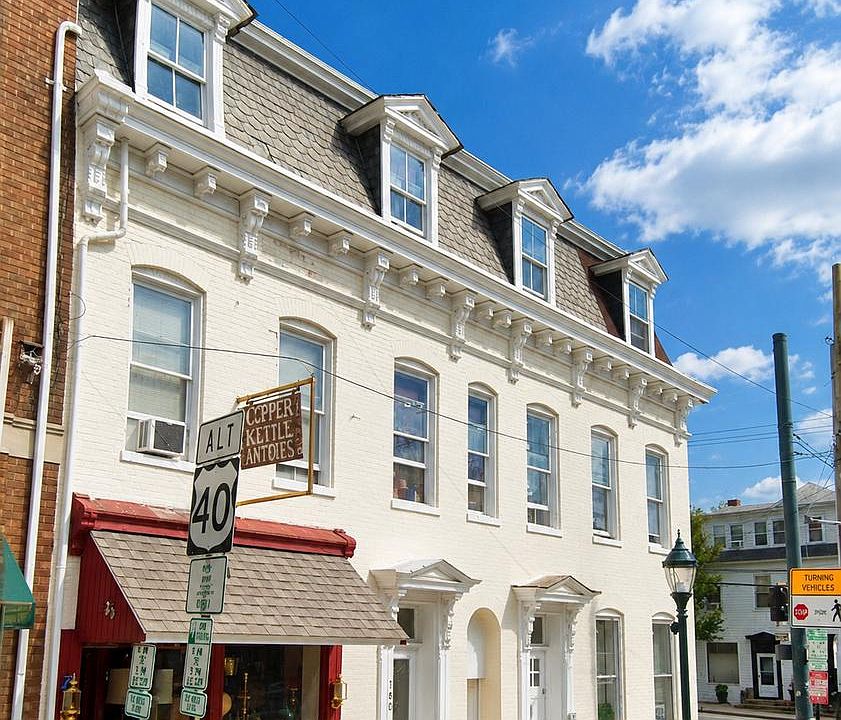 2nd image of 160 S Potomac St #158-1/2