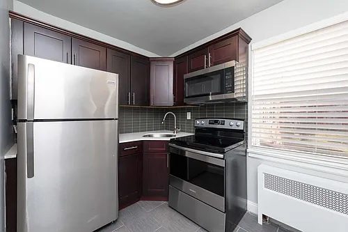 Walnut Court Apartments Photo 1