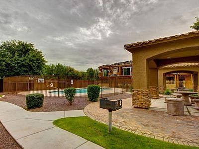 Community Pool, Ramada, and BBQ area.