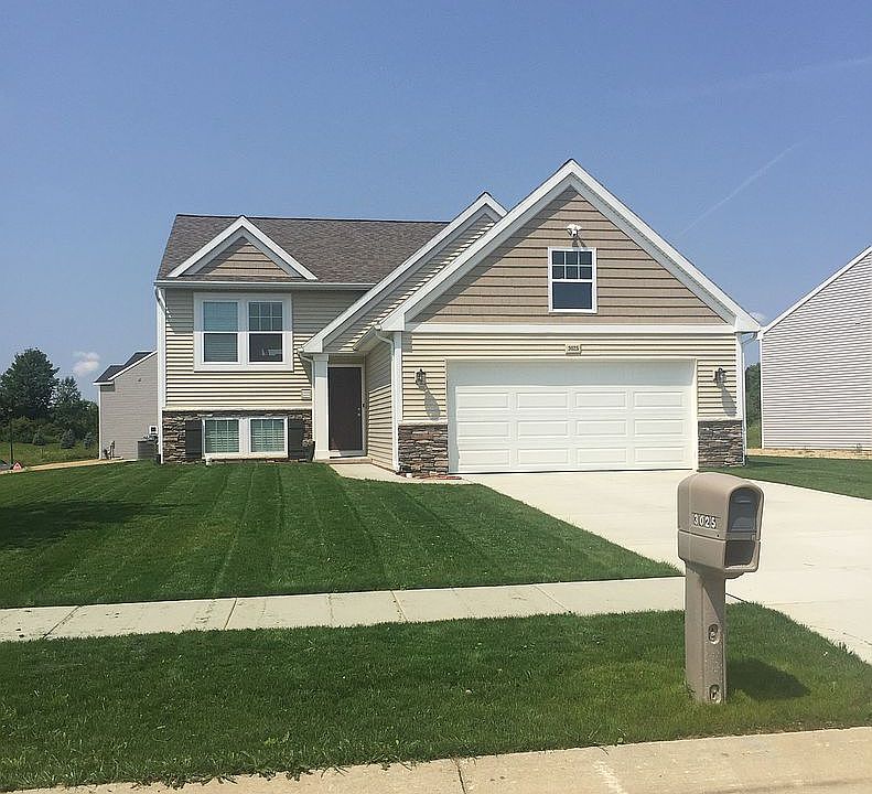 1st image of 3025 Trafalgar Dr