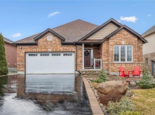 29 English Cres, Blandford Blenheim, ON N0J1S0