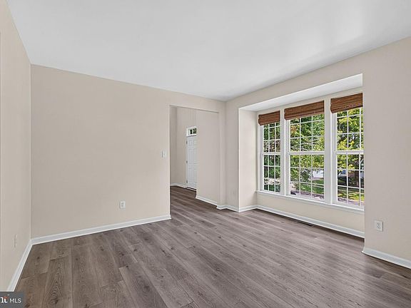 3rd image of 19225 Wheatfield Dr