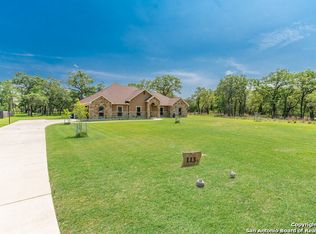 113 Bobcat Bnd, La Vernia, TX 78121