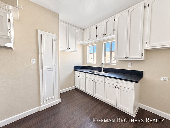 4th image of 2225 Michigan Ave APT 8