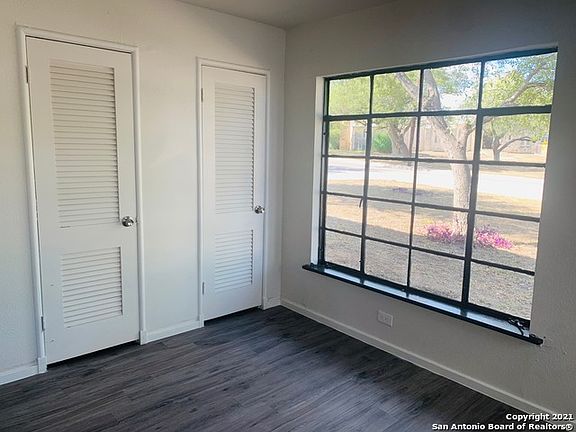 4th image of 122 Senisa Dr