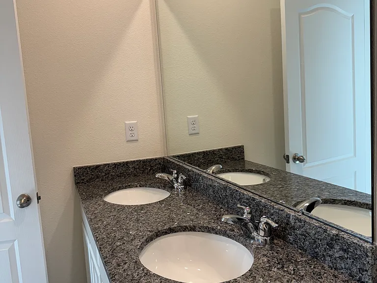 1423 Plank Pl — Photo 16