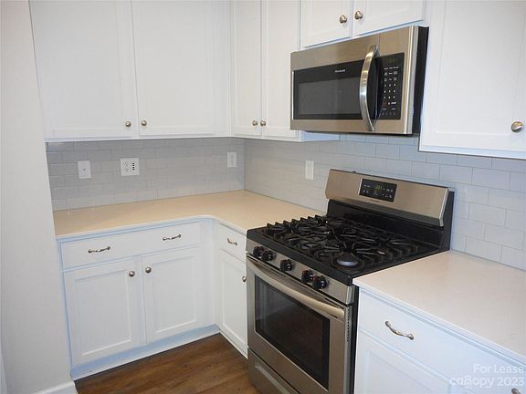 5th image of 9442 Avery Lilac Ln
