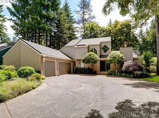 18740 Wood Duck Cir, Lake Oswego, OR 97035