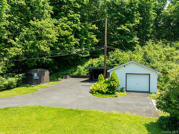 4th image of 212 Old Dutch Hollow Road