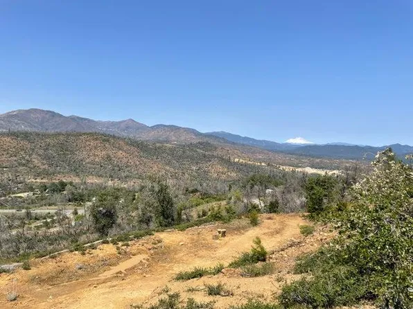15735 Highland Cir, Redding, CA 96001
