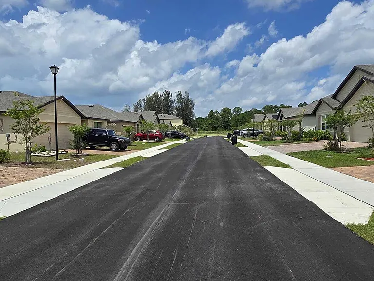 528 Seafoam Cir — Photo 3