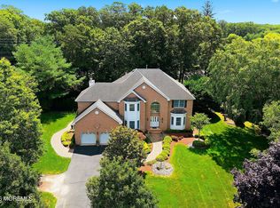 338 Valley View Circle, Freehold, NJ 07728