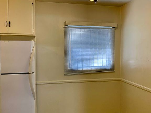 3rd image of 1146 N Ogden Dr APT 3