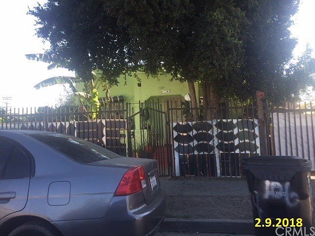 1st image of 1564 E 106th St