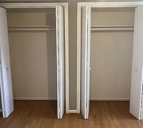 2nd image of 122 Nunnery Ln