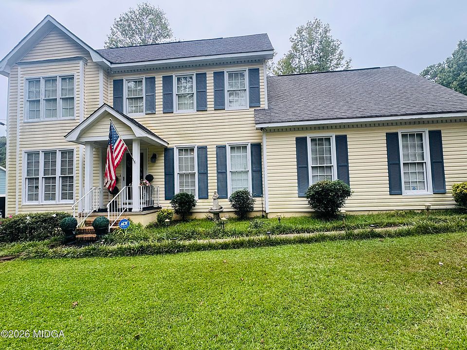 1st image of 102 Rivoli Oaks Cir