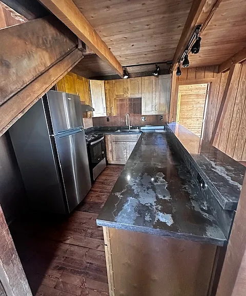200 Buchanan Dr #1 — Photo 9